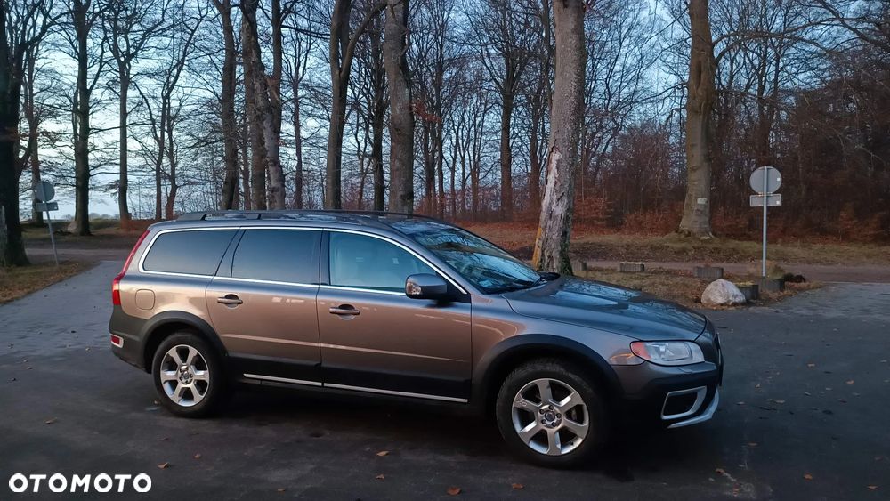 Volvo XC 70 D5 AWD Summum - 3