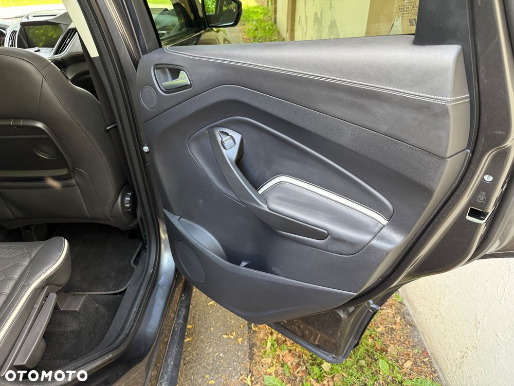 Ford Kuga 2.0 TDCi 4x4 Vignale - 19