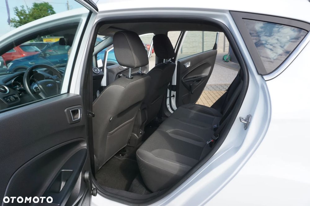 Ford Fiesta 1.25 Titanium EU5 - 24