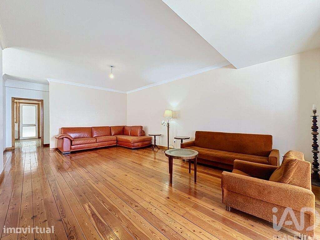 Casa / Villa T5 em Funchal (Santa Maria Maior) de 244 m2 - Grande imagem: 4/33
