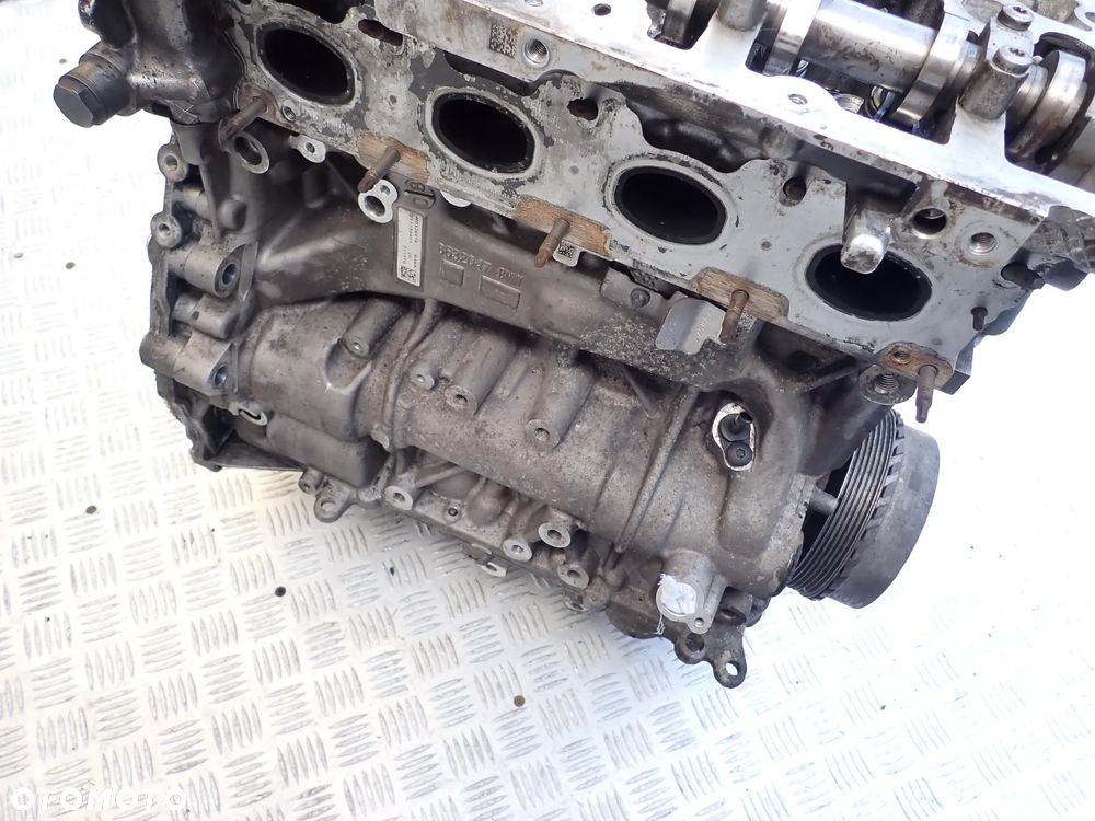 SILNIK BMW F40 B48A20  8632047 - 6