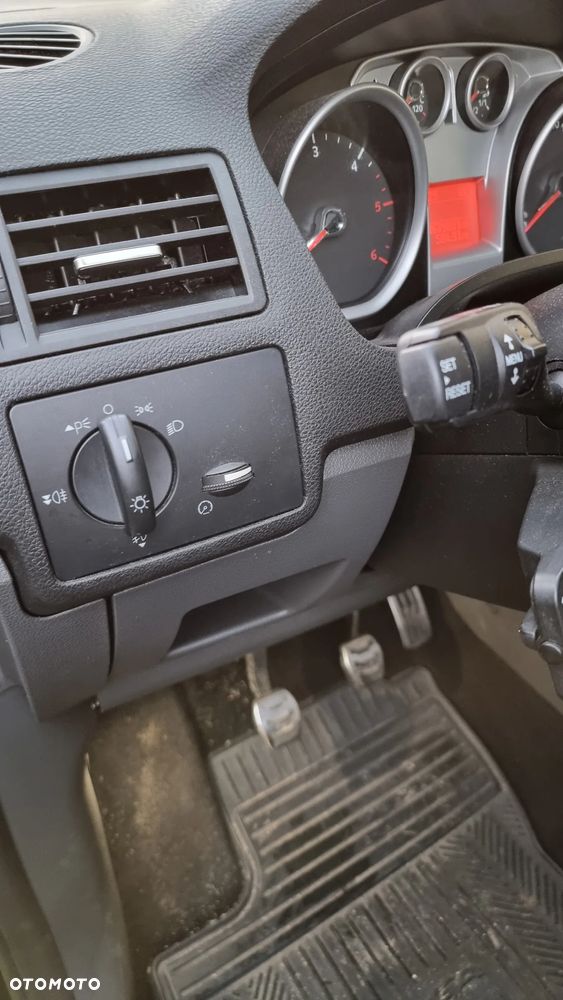 Ford Kuga 2.0 TDCi Titanium - 10