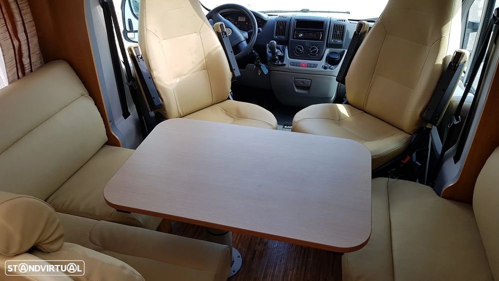 Burstner Nexxo T 687 Cama Central - 9