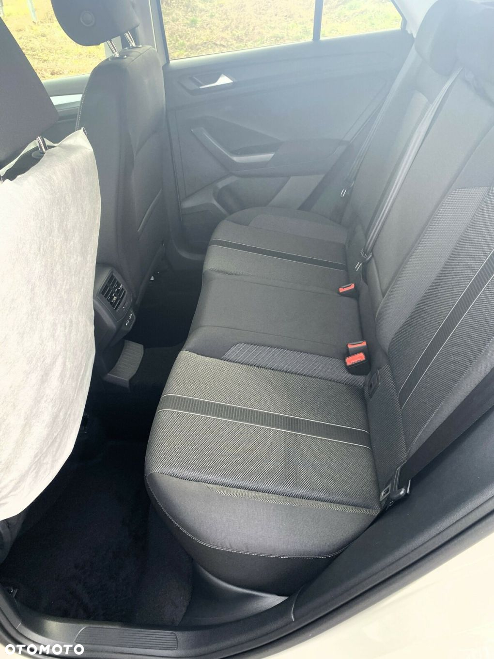 Volkswagen T-Roc 1.5 TSI Special Edition - 9