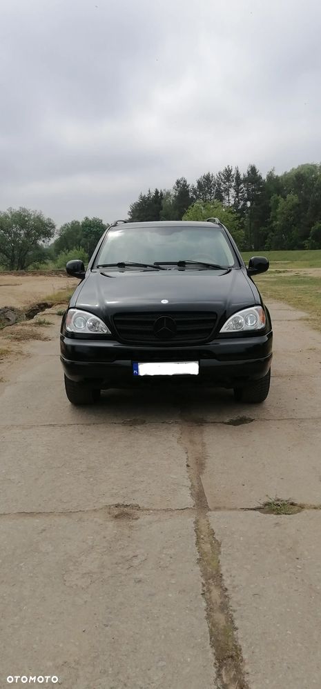Mercedes-Benz ML - 10