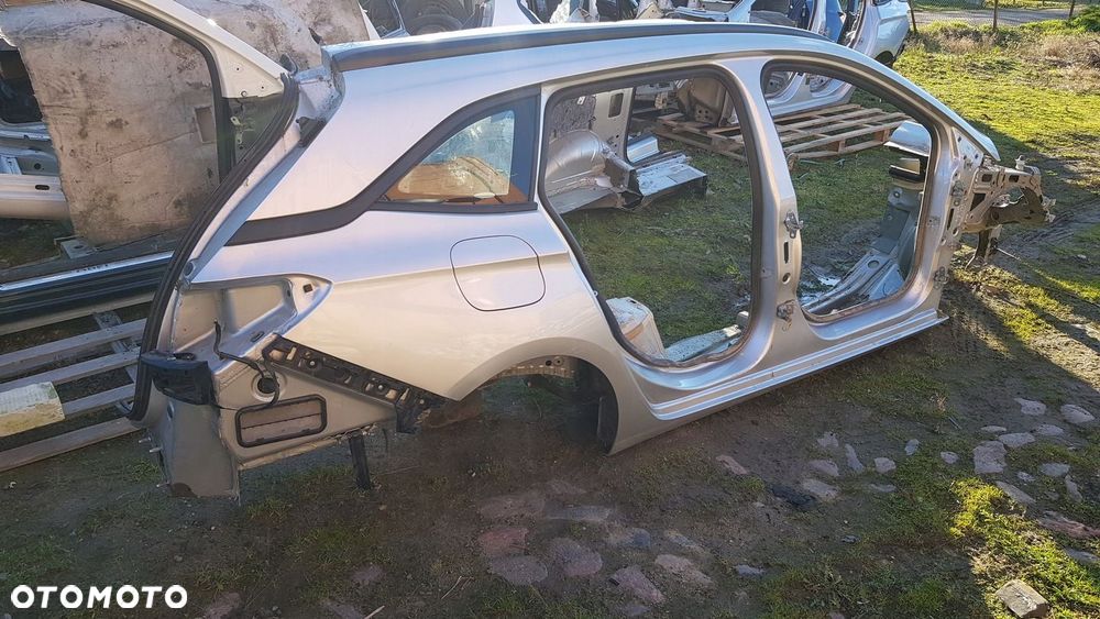 fartuch błotnik prawy tył Opel Astra K kombi - 5