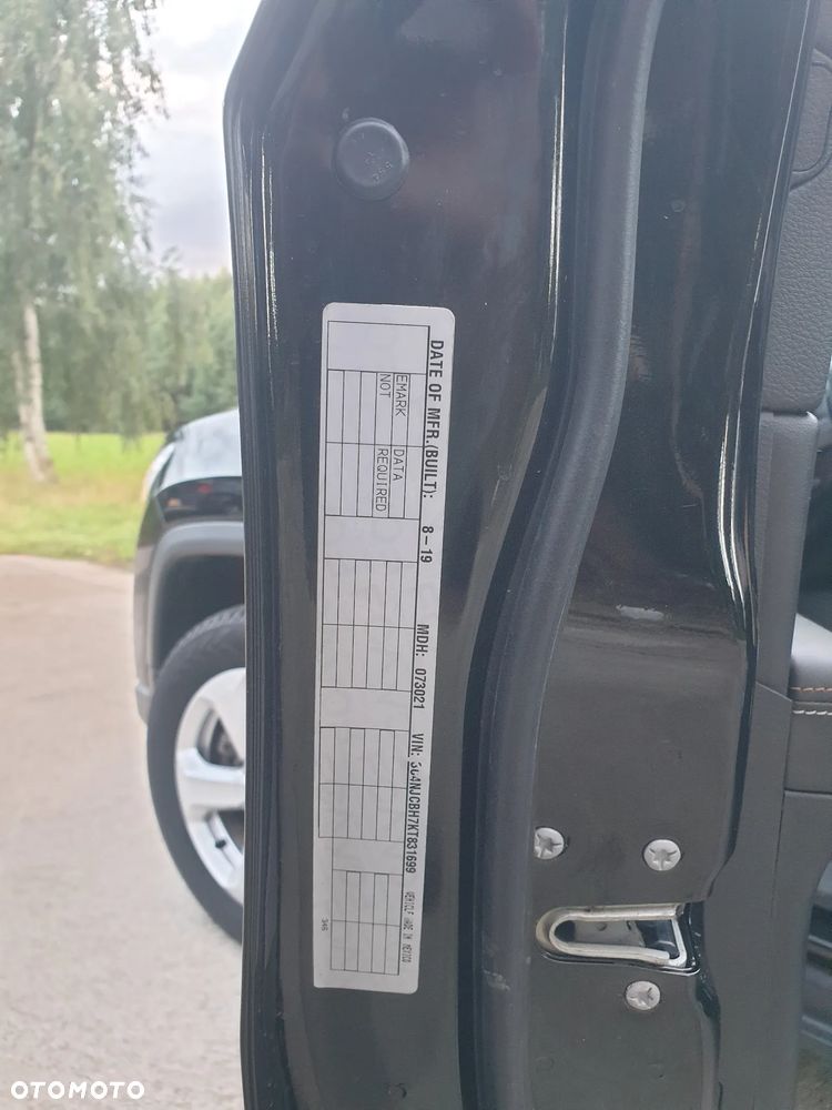 Jeep Compass - 23