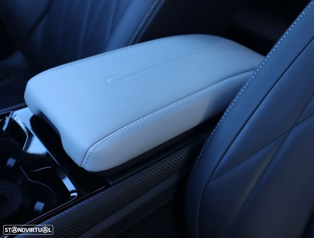 Ford Explorer 77 kWh Premium - 31