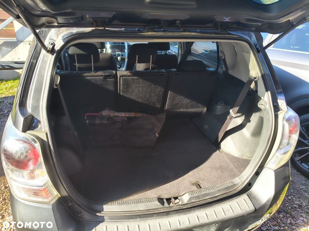Toyota Verso - 5