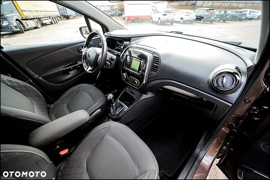Renault Captur - 17