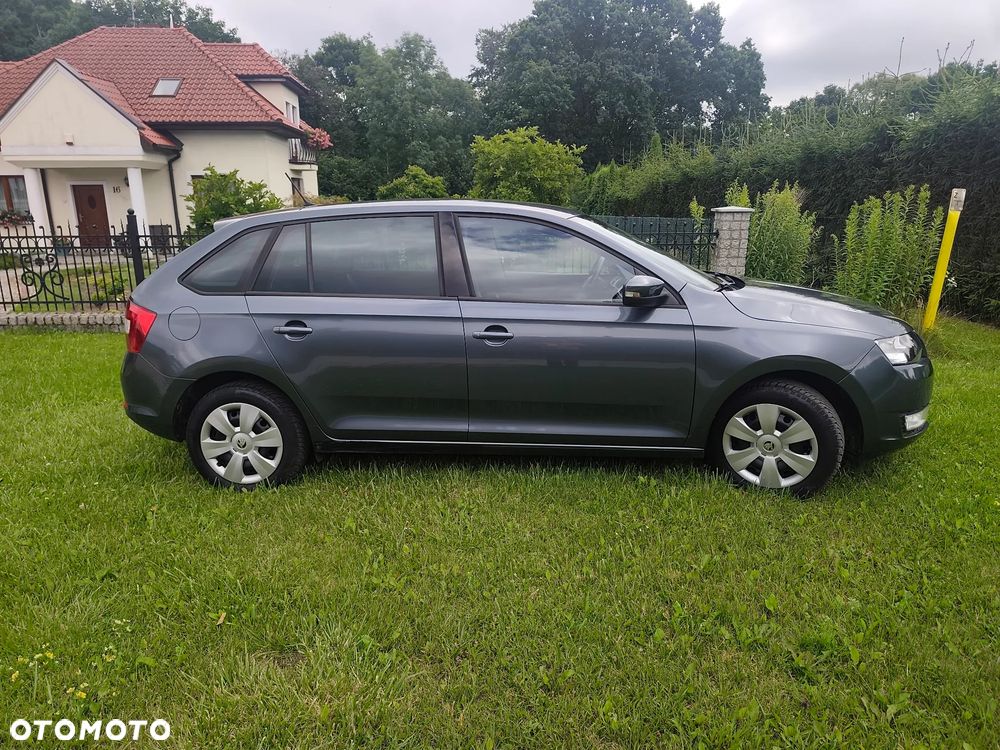 Skoda RAPID - 12