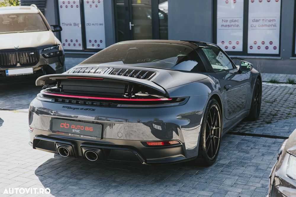 Porsche 911 4 GTS PDK - 21