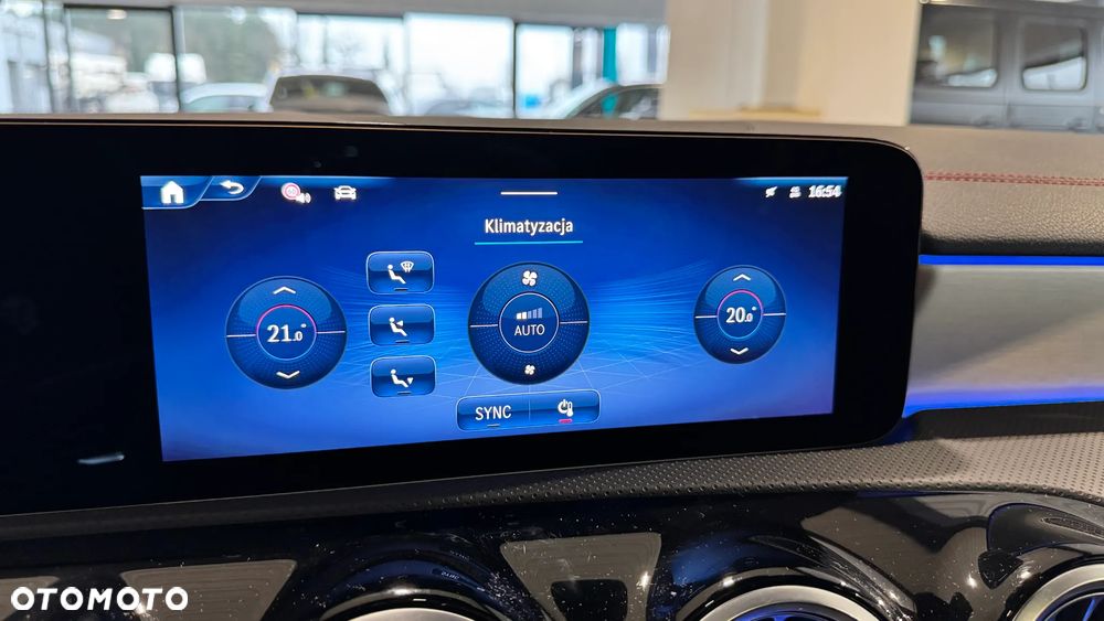 Mercedes-Benz CLA 200 AMG Line 7G-DCT - 21