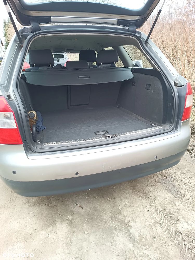 Audi A4 Avant 2.5 TDI - 9