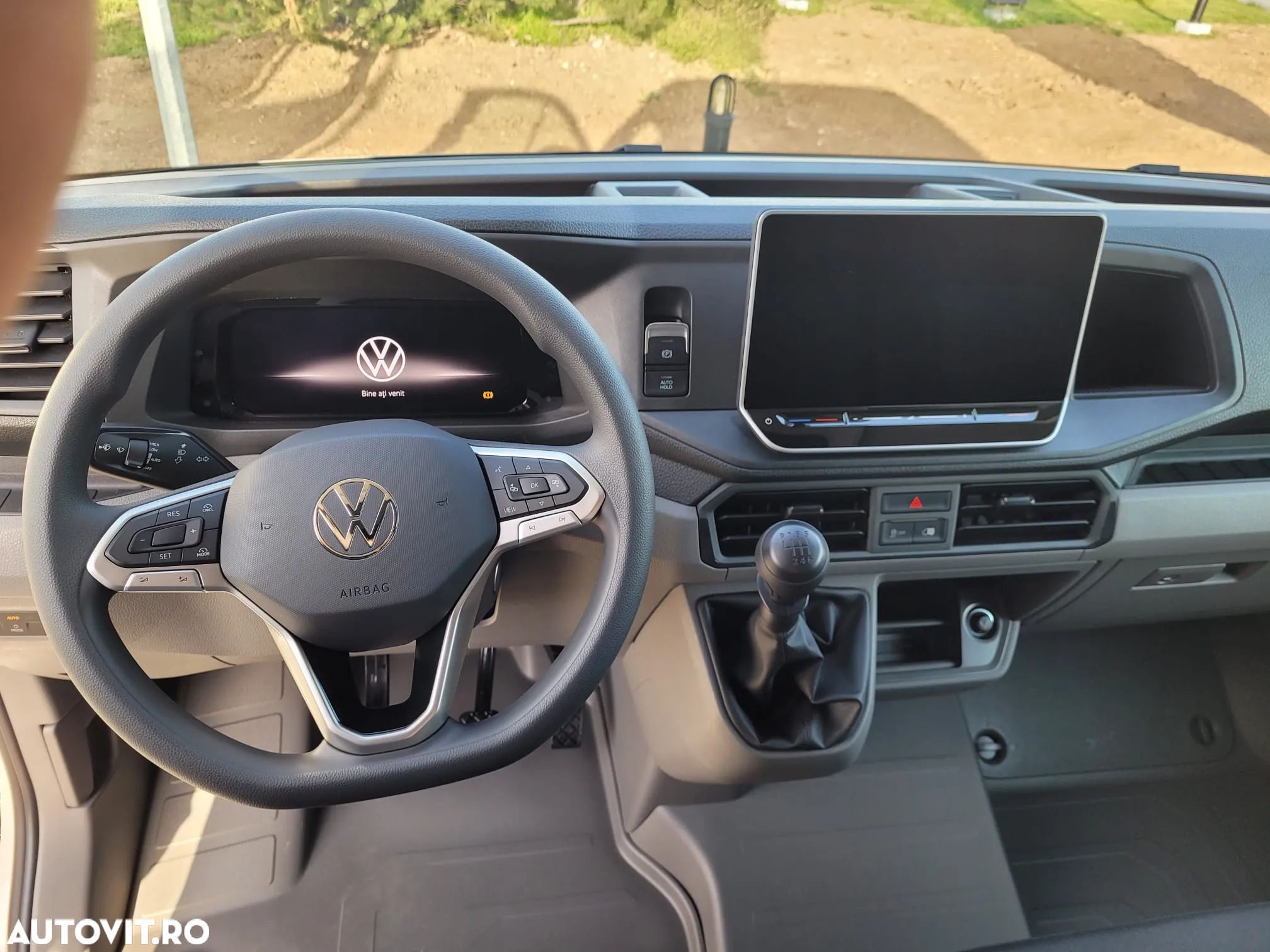 Volkswagen Crafter 35 Superlung 140CP modelul nou cu tableta - 1