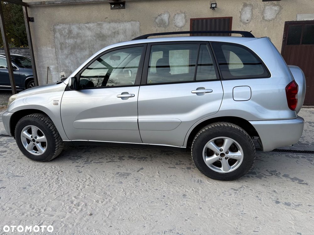Toyota RAV4 - 2