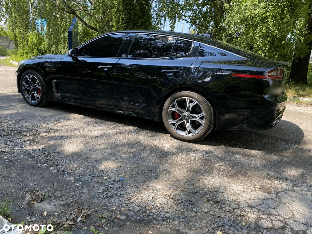 Kia Stinger - 6