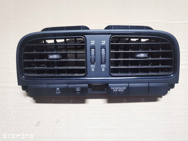 Kratki nawiewu środkowe VW Polo 6R 6R0819728