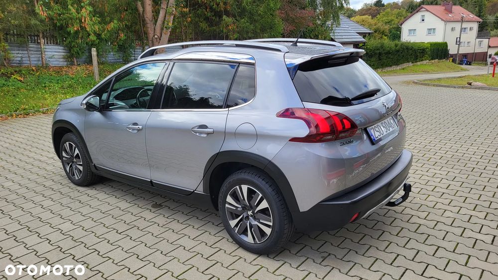 Peugeot 2008 1.2 Pure Tech Allure S&S - 4