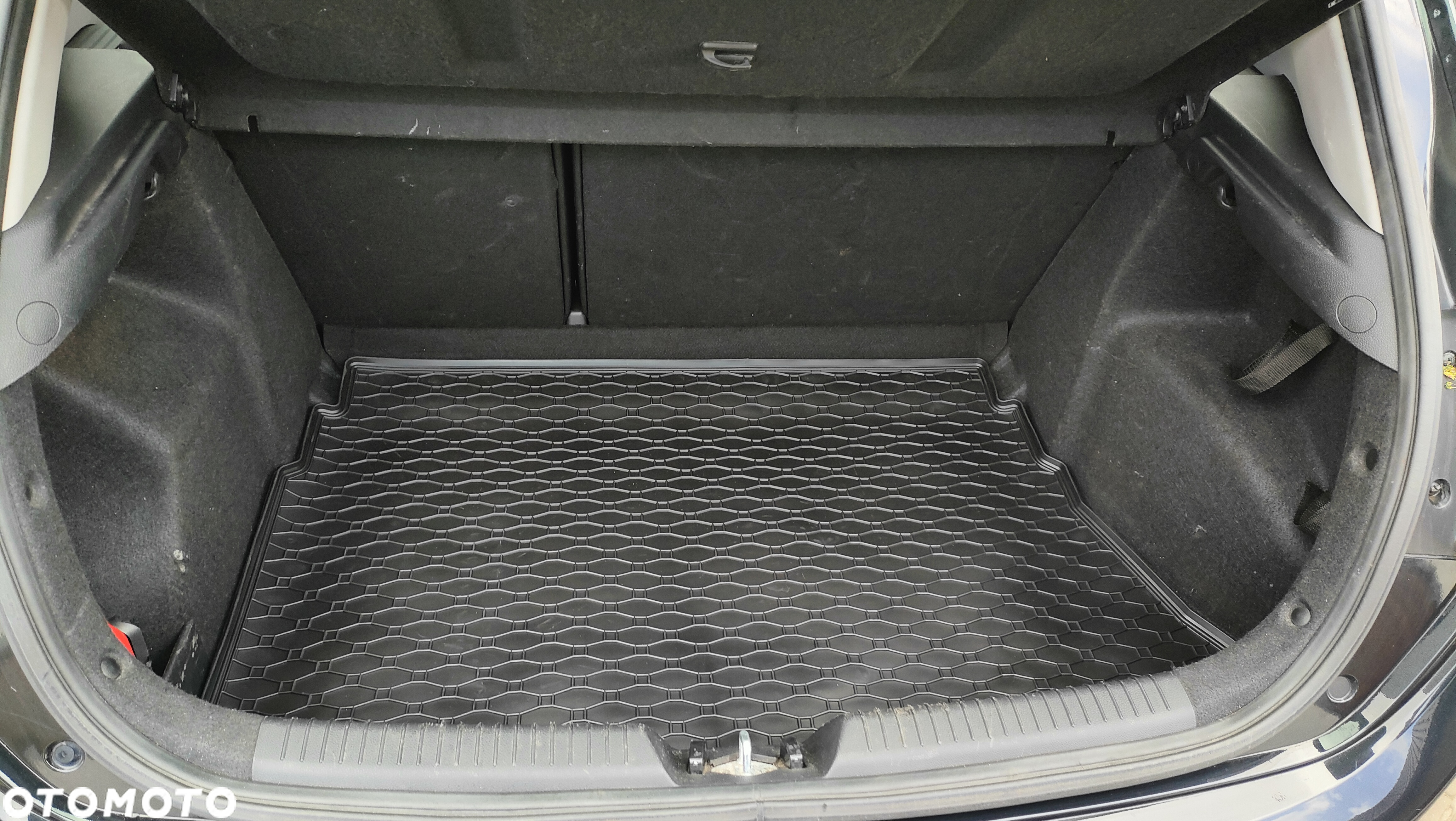 Kia Ceed Cee'd 1.4 L - 12