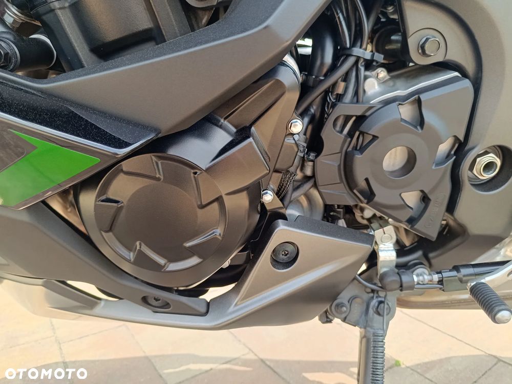 Kawasaki Ninja 1000 SX - 22