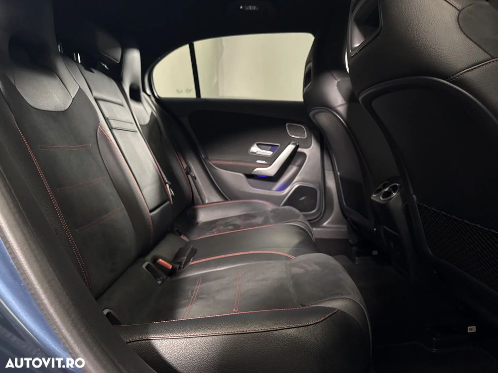 Mercedes-Benz A 180 7G-DCT - 13