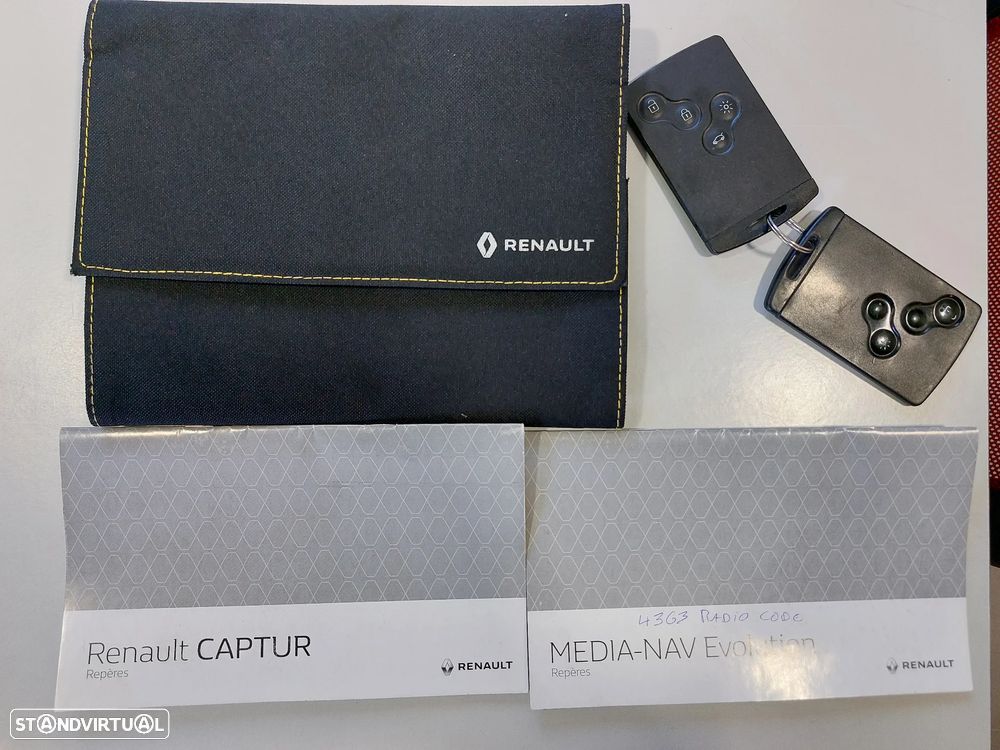 Renault Captur 1.5 dCi EDC - 32