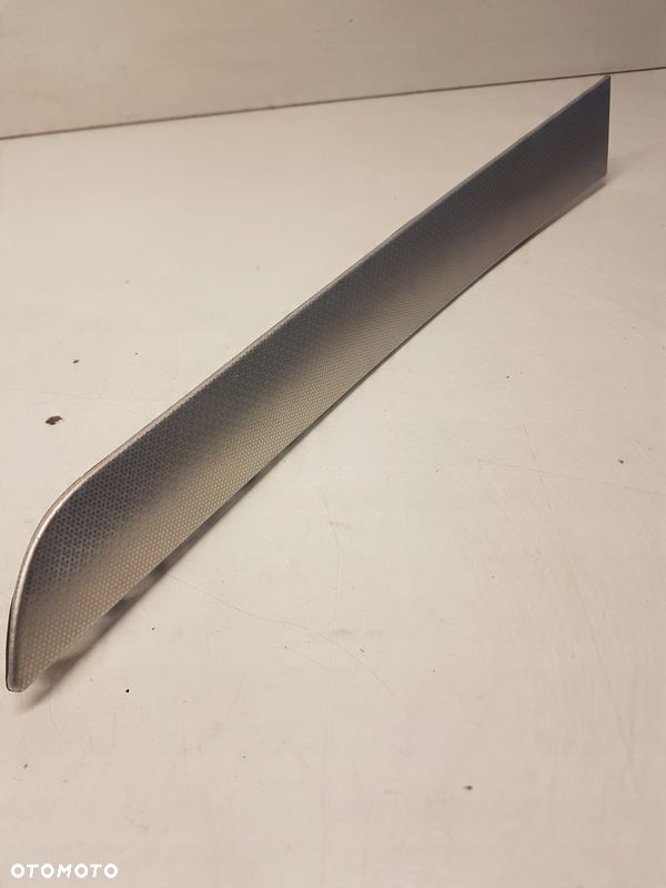 LISTWA DEKOR DRZWI PRAWY PRZÓD AUDI A4 8K0867410 - 1