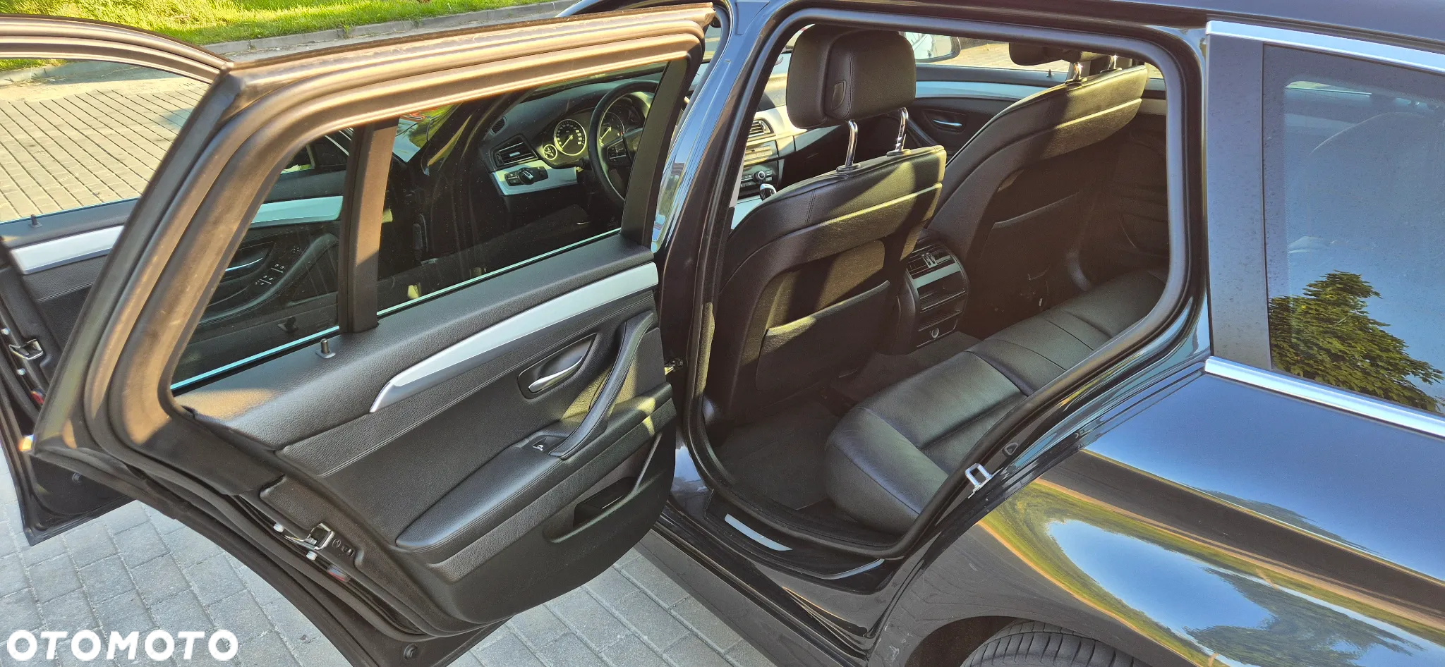 BMW Seria 5 520d Touring - 14