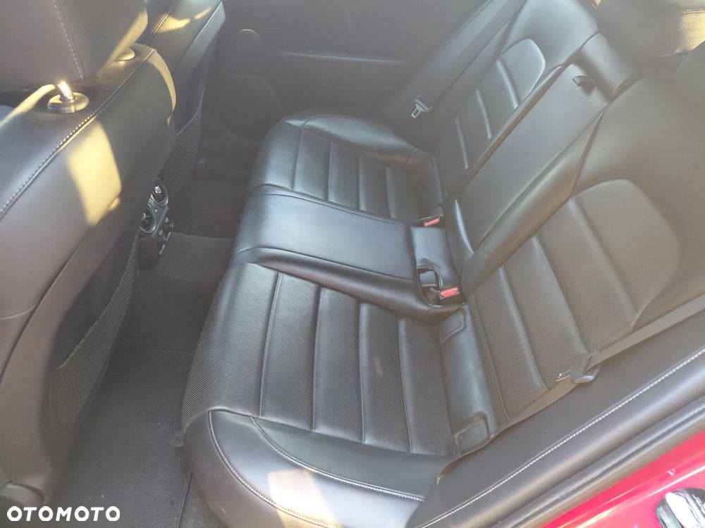 Kia Stinger 3.3 T-GDI V6 GT AWD - 10