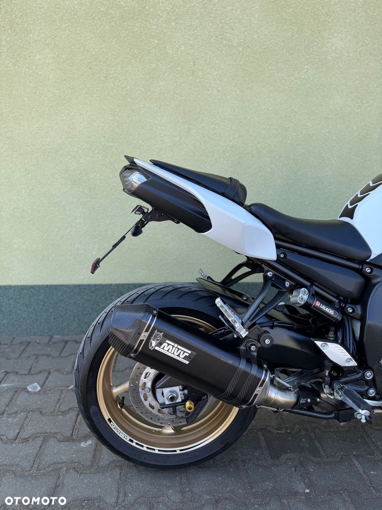 Yamaha FZ8 - 9
