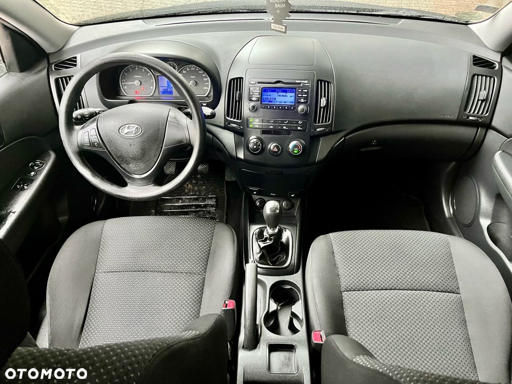 Hyundai i30 1.4 Blue Comfort - 26
