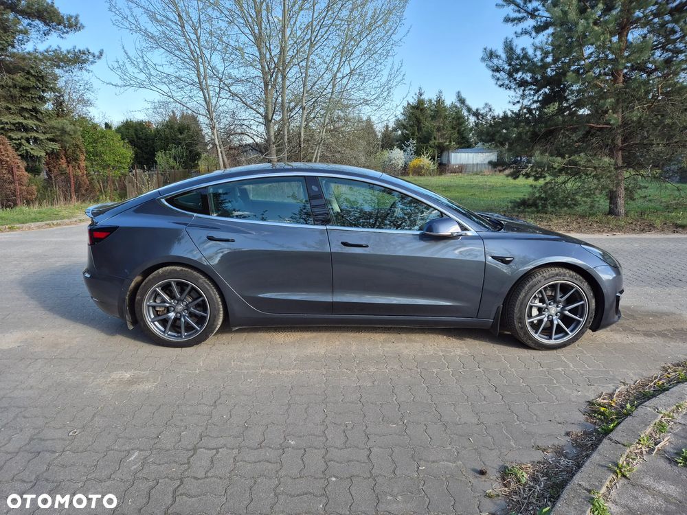 Tesla Model 3 Long Range AWD - 9