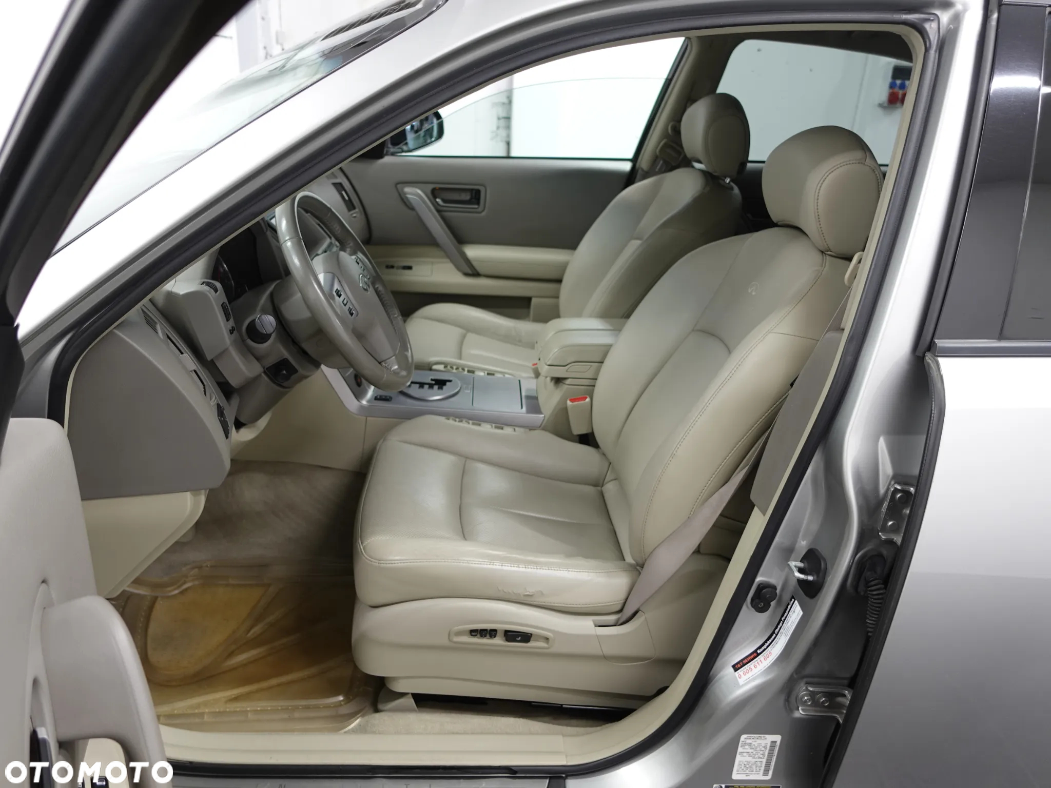 Infiniti FX FX35 - 22