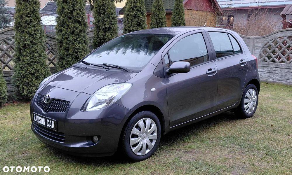 Toyota Yaris 1.3 VVT-i Executive - 2