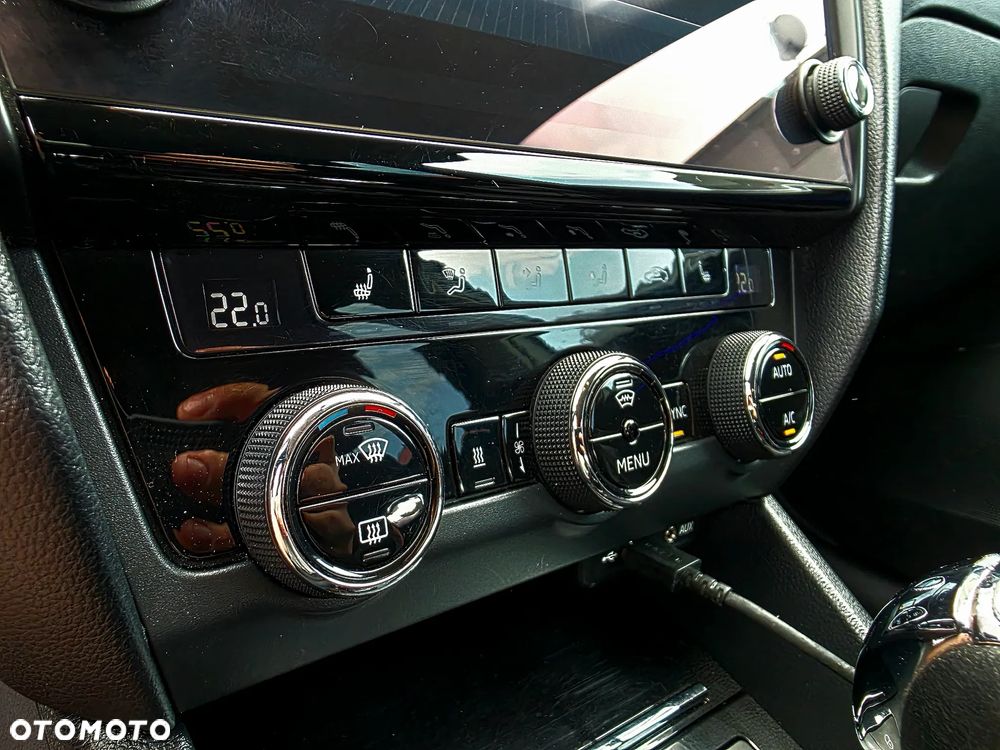 Skoda Octavia 2.0 TDI Style DSG - 16