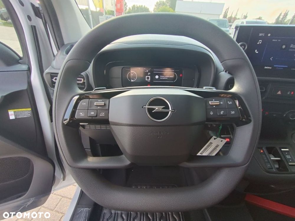 Opel COMBO - 17
