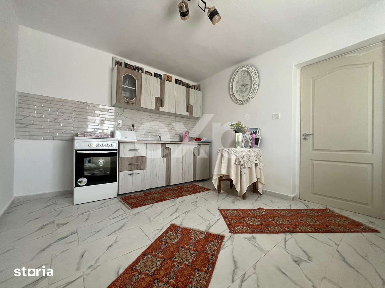 Casa parter + anexa cu 880 mp teren in Brosteni Dambovita - Imagine principală: 5/19