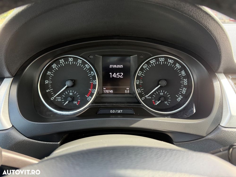 Skoda RAPID Spaceback 1.4 TDI Drive - 27