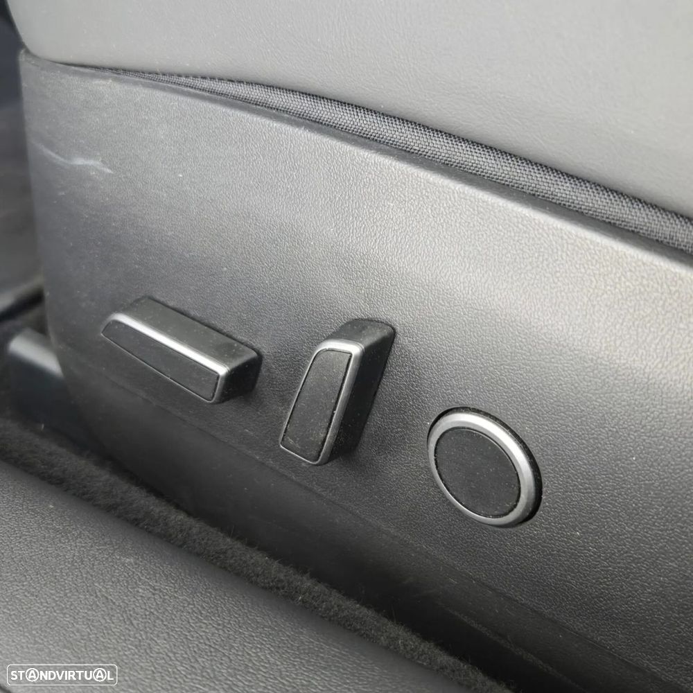 Tesla Model 3 Premium Long Range AWD Dual Motor - 15