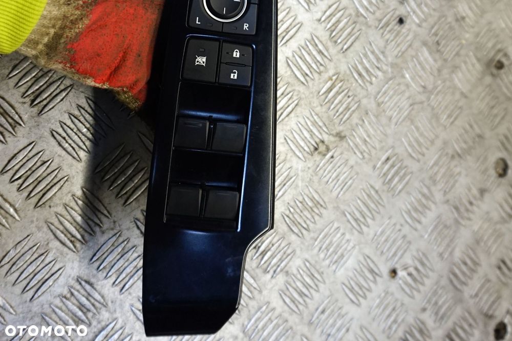 PANEL STEROWANIA SZYB IS III E3 84040-53230 EU LEXUS 2013-2017 - 5