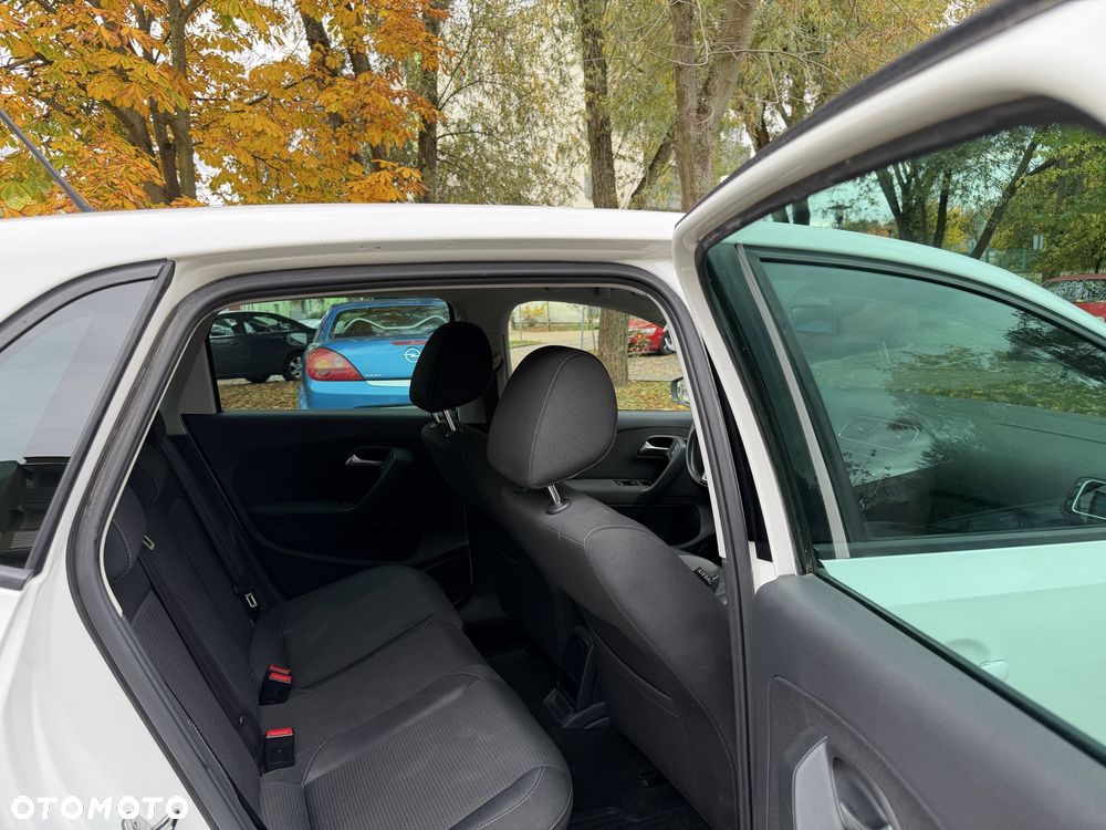 Volkswagen Polo - 6