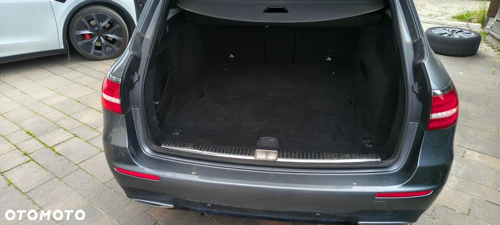 Mercedes-Benz Klasa E 220 d 4Matic 9G-TRONIC - 6
