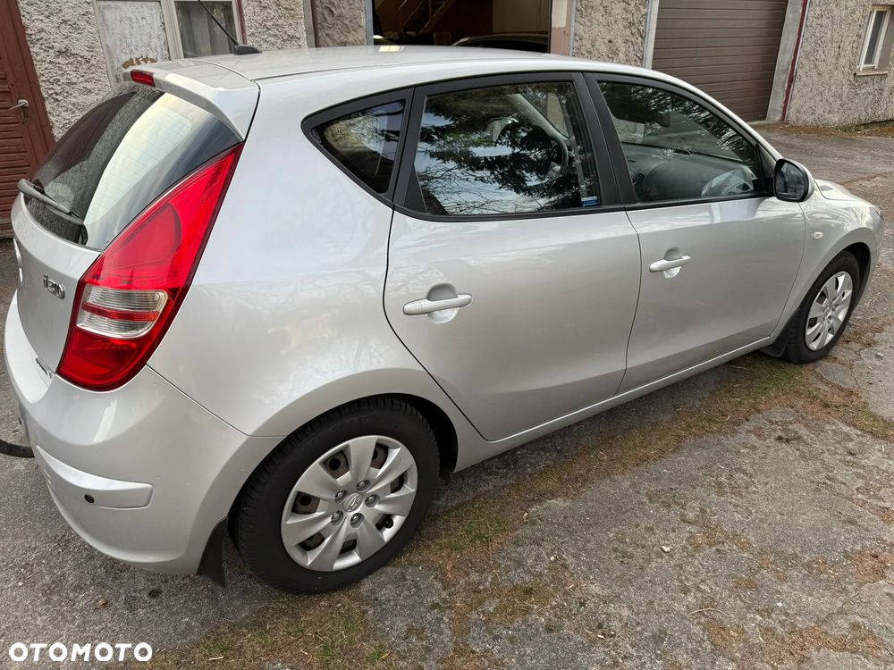 Hyundai i30 1.6 CRDi Comfort - 4