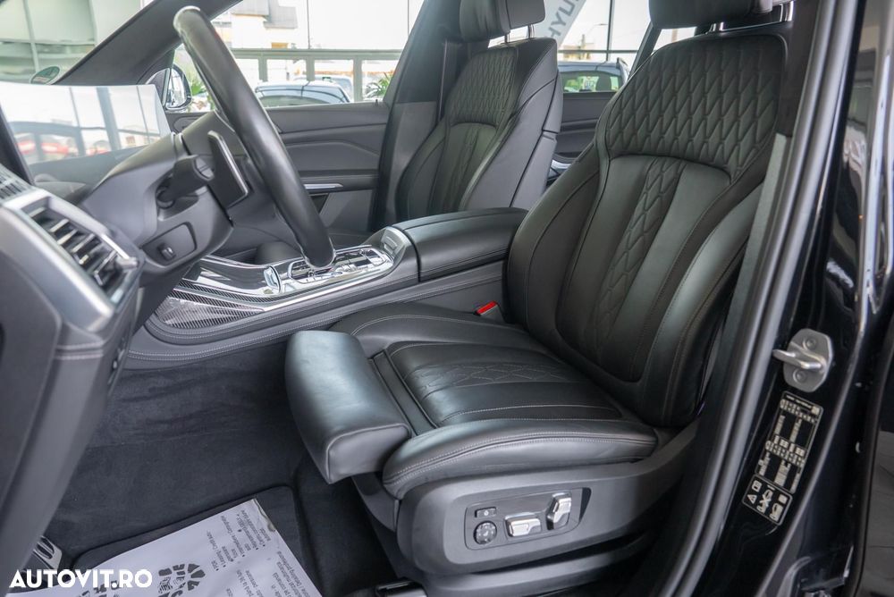 BMW X7 xDrive40d - 28