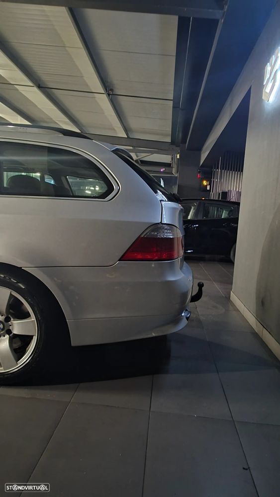 BMW 520 dA Touring Executive - 10