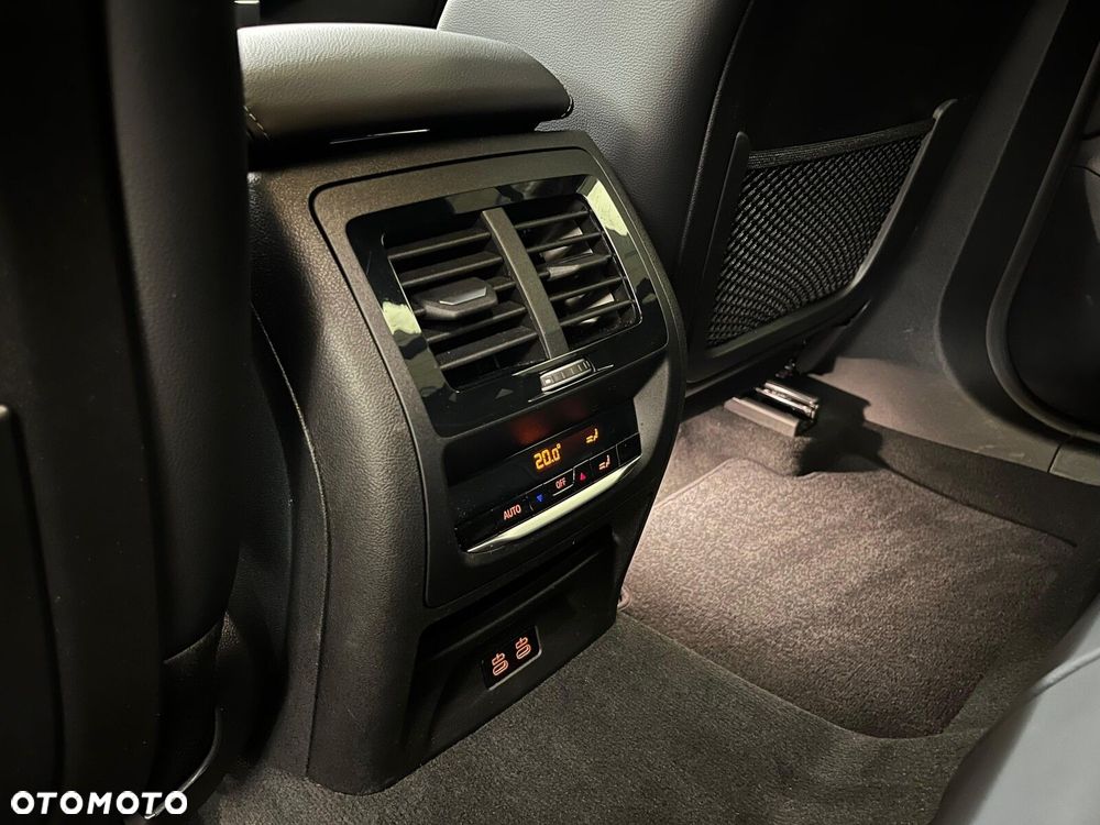 BMW X4 - 32