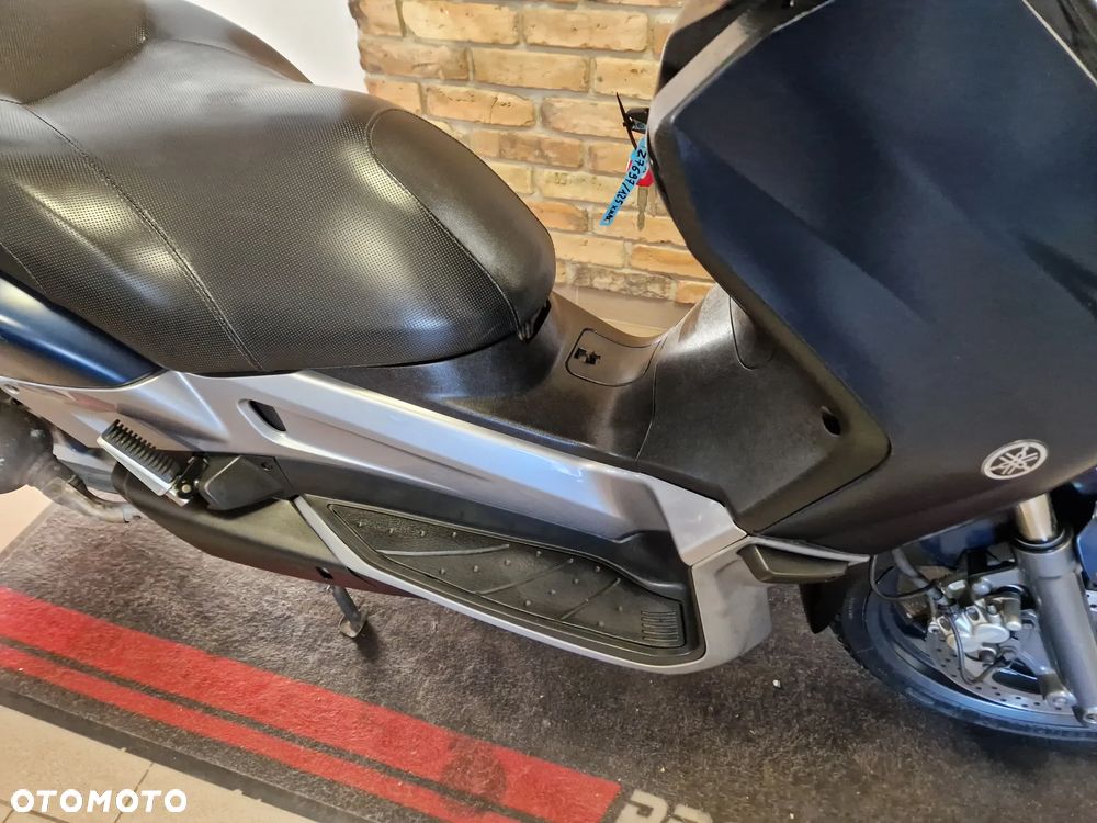 Yamaha X-max - 28