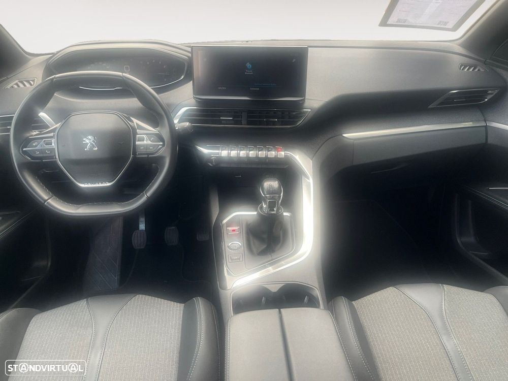 Peugeot 5008 1.2 PureTech Allure Pack — fotografia 10