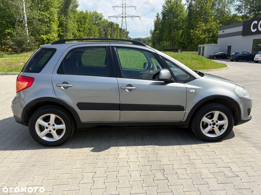 Suzuki SX4 1.6 Premium 4WD - 6